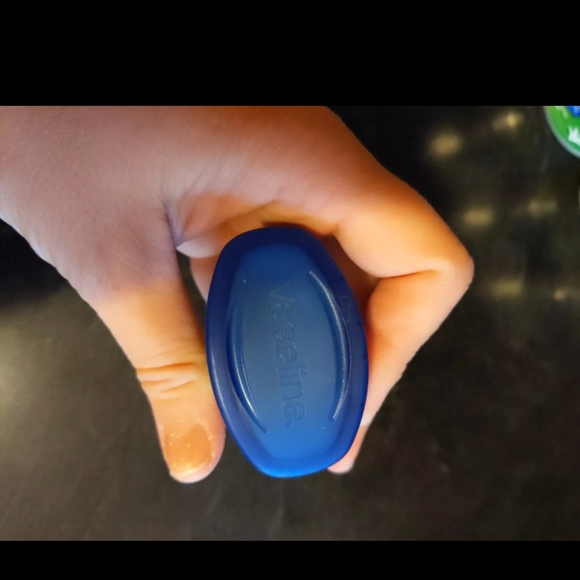 10 VASELINE BLUE SEAL ALOE FRESH ,1.7 FL.OZ (50 ml)LIGHT HYDRATING JELLY. - Picture 5 of 5